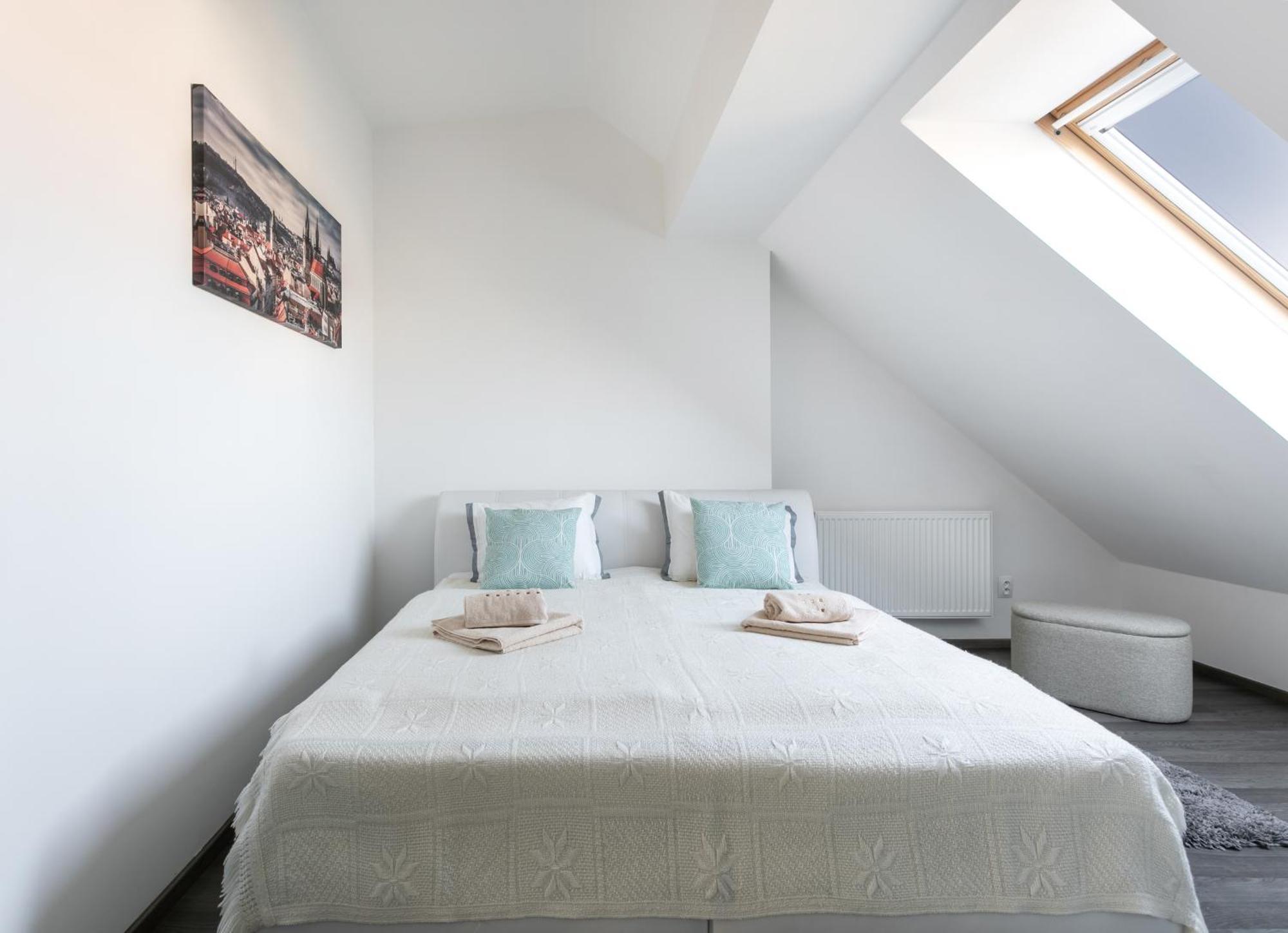 The Loft Holesovice Apartmán